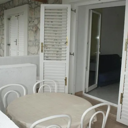 Studio Gradac 11332c Apartament Gradac (Split-Dalmatia)